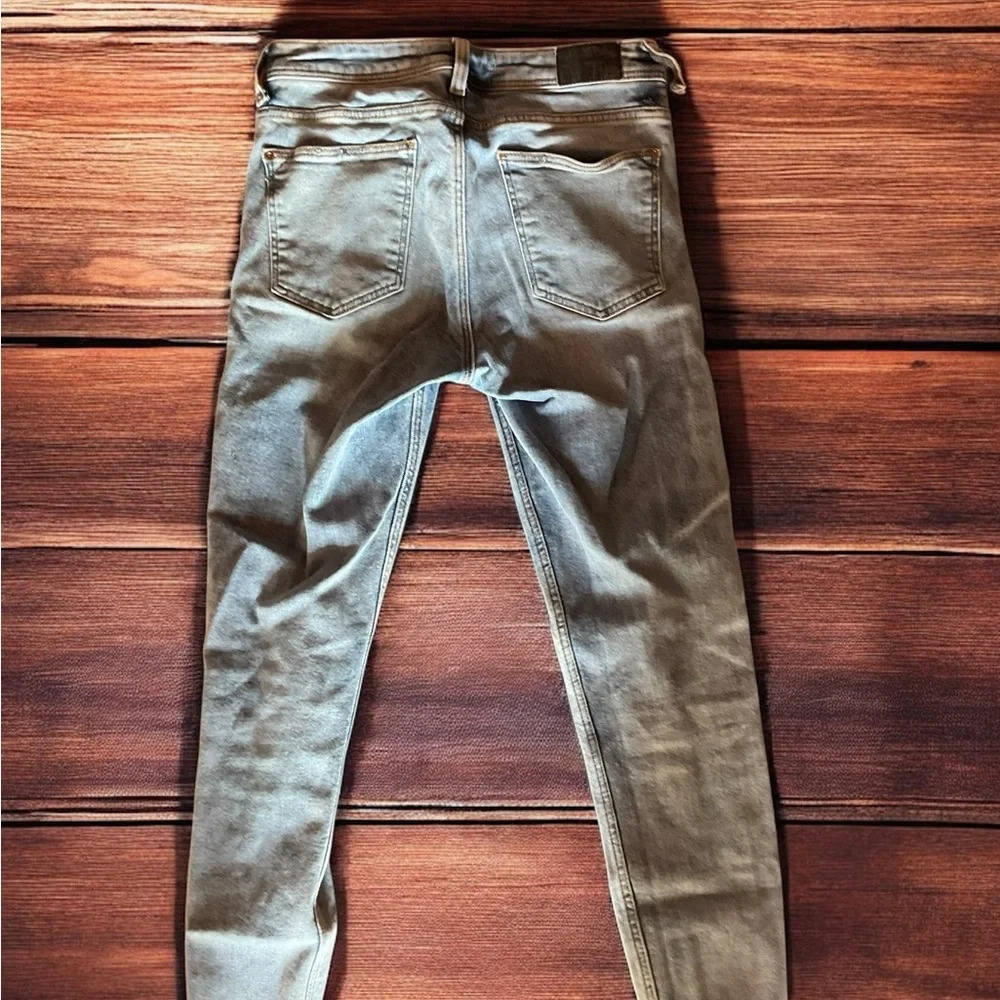 Zara distressed skinny jeans - size 2 (A1) - Picture 3 of 5